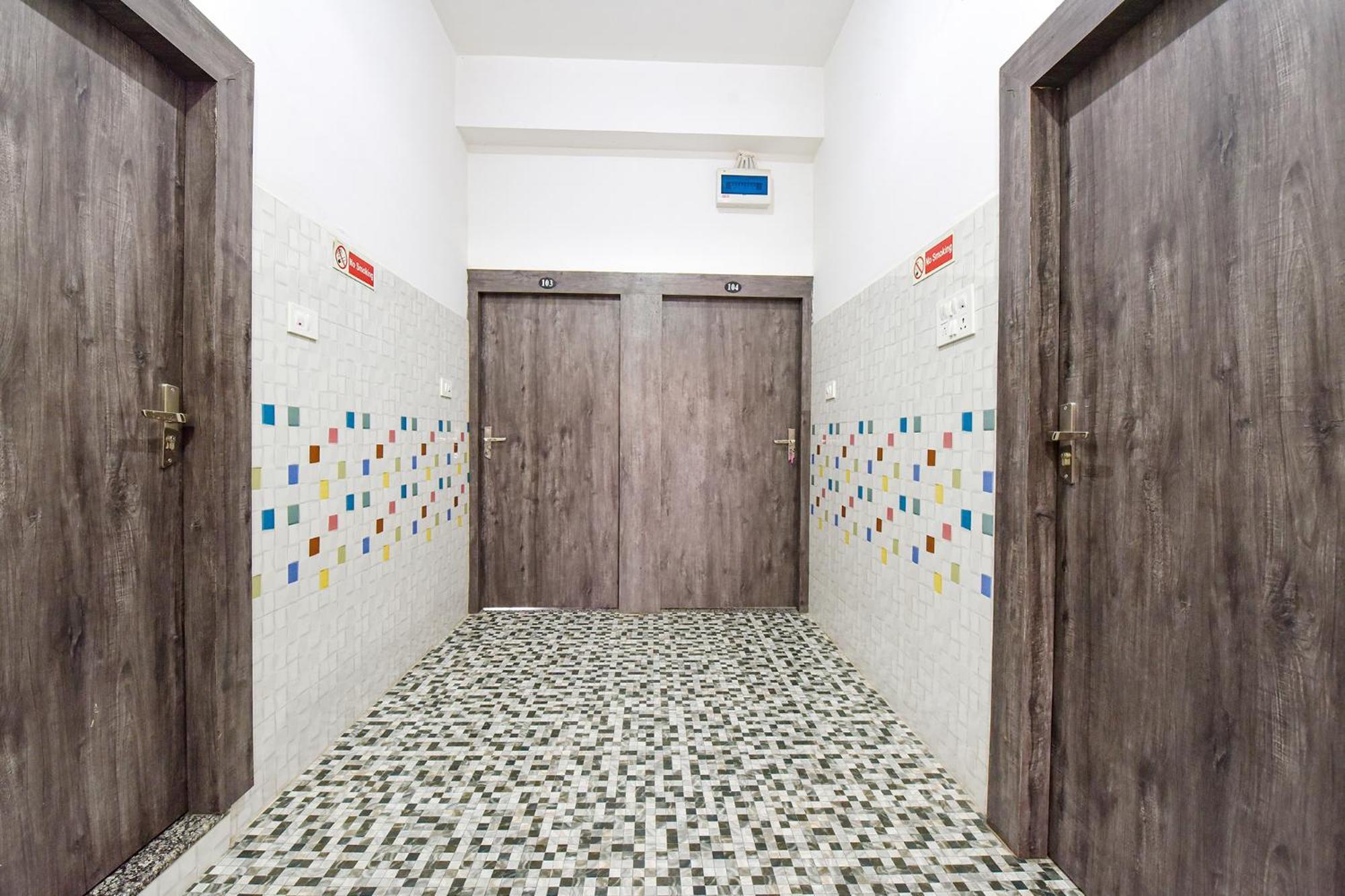 Fabexpress Soni Palace Ujjain Exterior photo